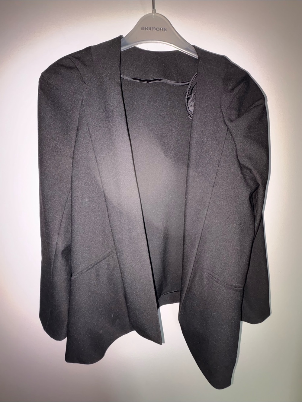 Black Women's Top with Care Label Detail xs